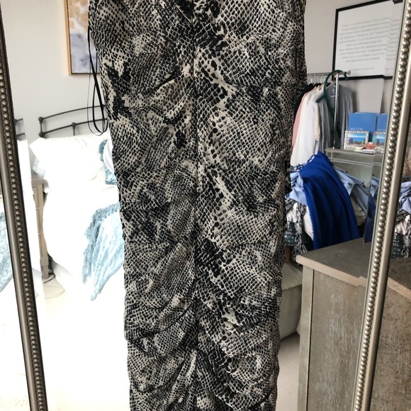 Express Bodycon Wrap Dress - Picture 6 of 8